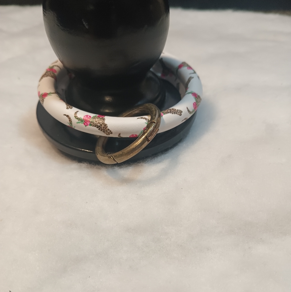 PU leather key bracelet